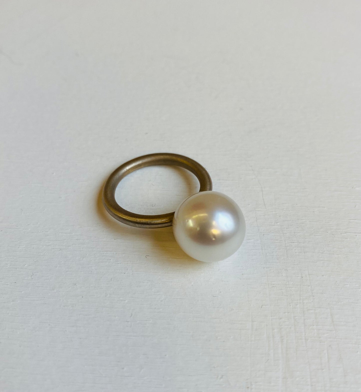 Anello perla Australiana Varenna